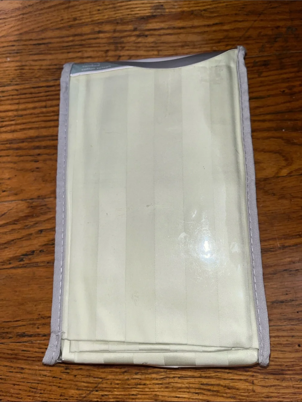 NWT Bed Bath & Beyond 440 Thread Count King Sateen Pillowcases Set of Two -